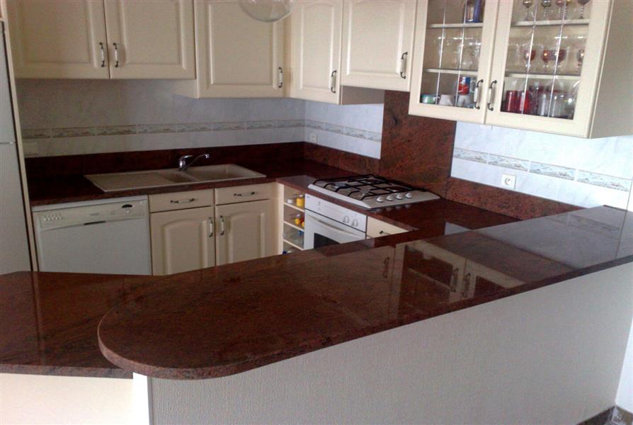 Đá hoa cương (Granite) Red Japarana